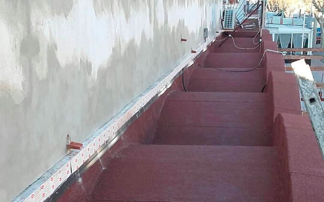 Rehabilitació de voladís sobre local comercial, Empuriabrava
