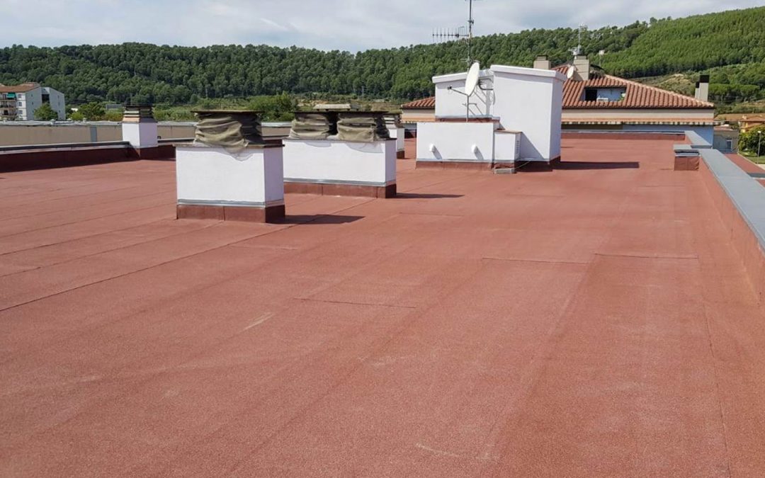 Impermeabilització i rehabilitació de coberta d’edifici d’habitatges, Sant Julià de Ramis