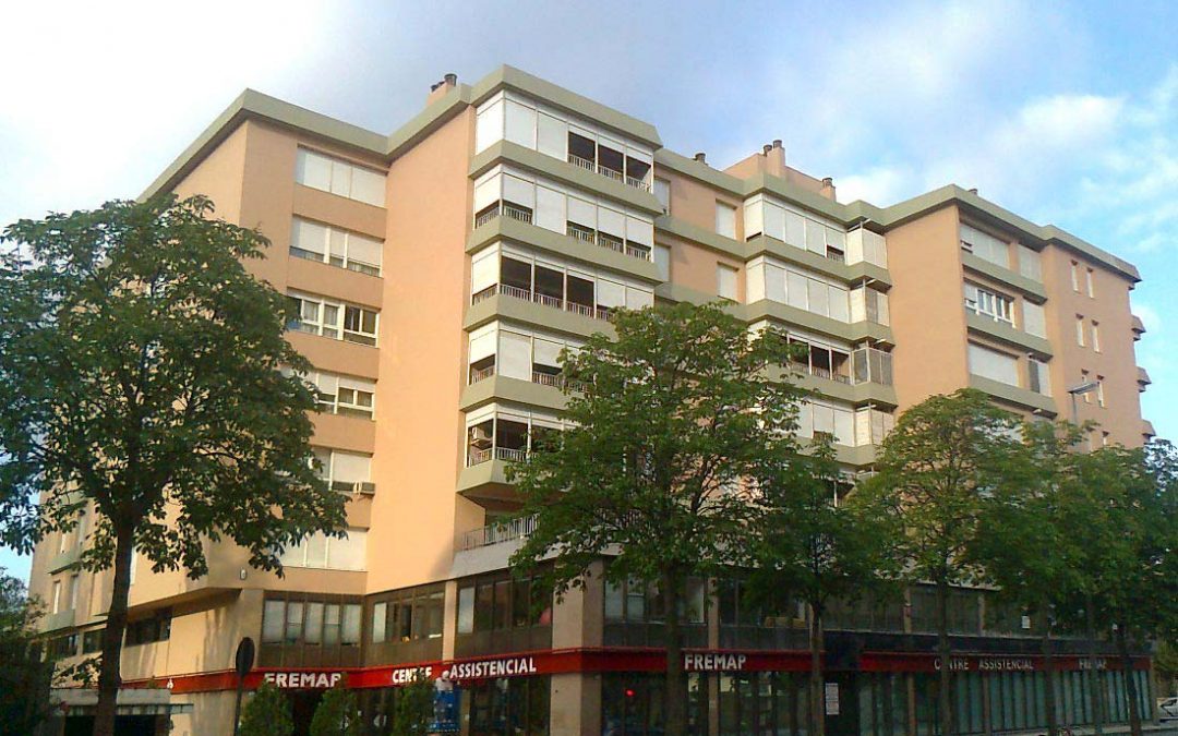 Rehabilitació de façana en edifici plurifamiliar, Girona