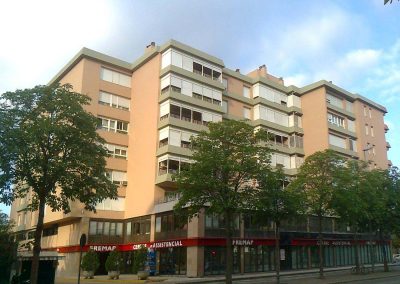 Rehabilitación de fachada en edificio plurifamiliar, Girona